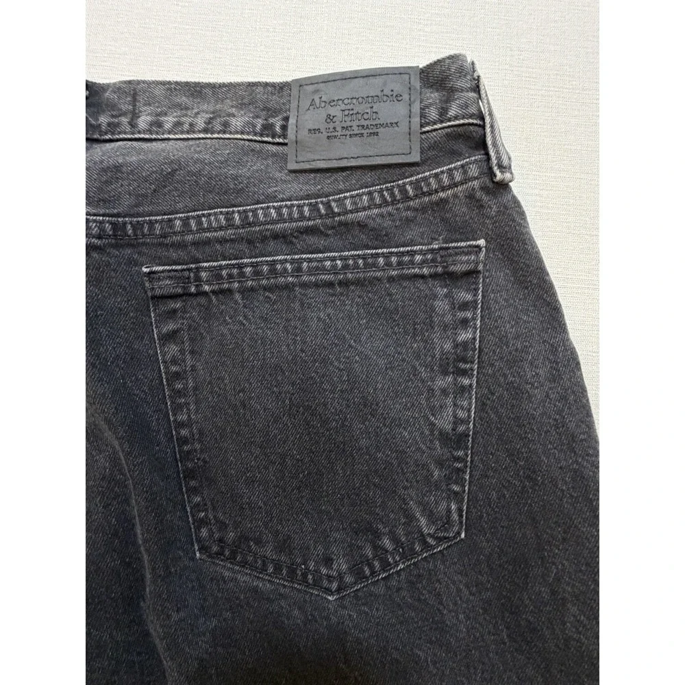Abercrombie & Fitch Authentic Rigid Denim Loose Men's Size 30x34 Zipper Fly NWT